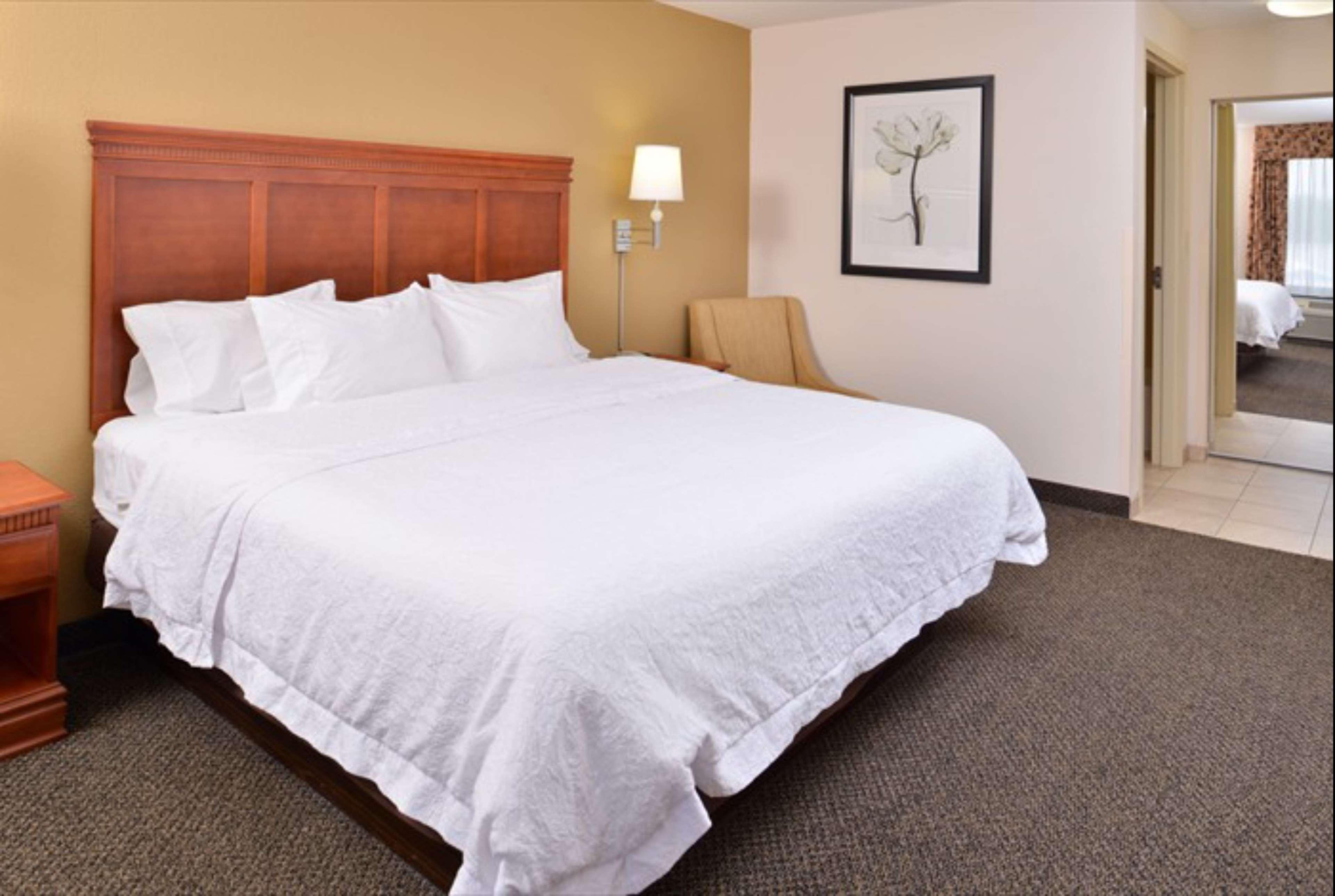 Hampton Inn & Suites Richmond Exteriör bild