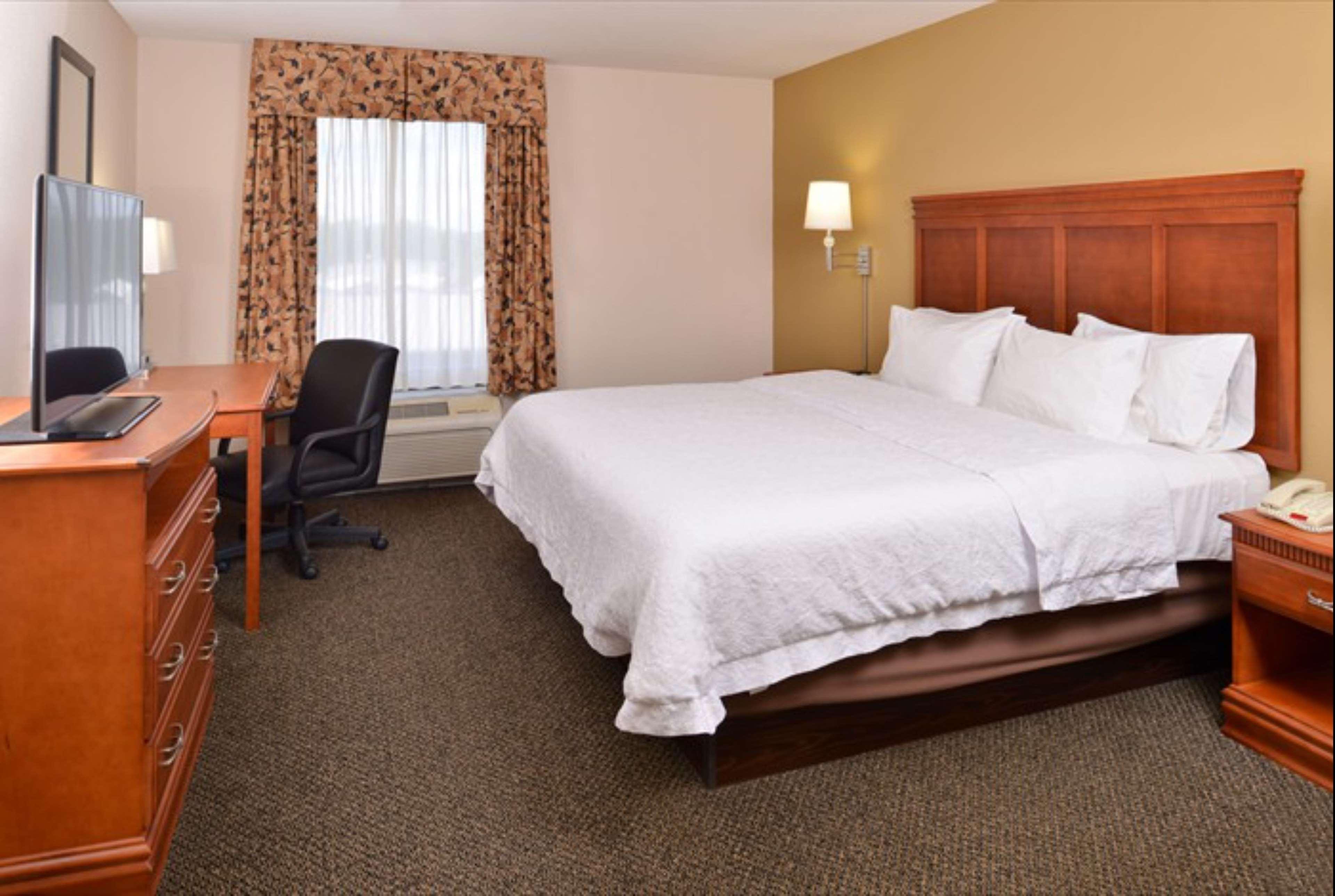 Hampton Inn & Suites Richmond Exteriör bild