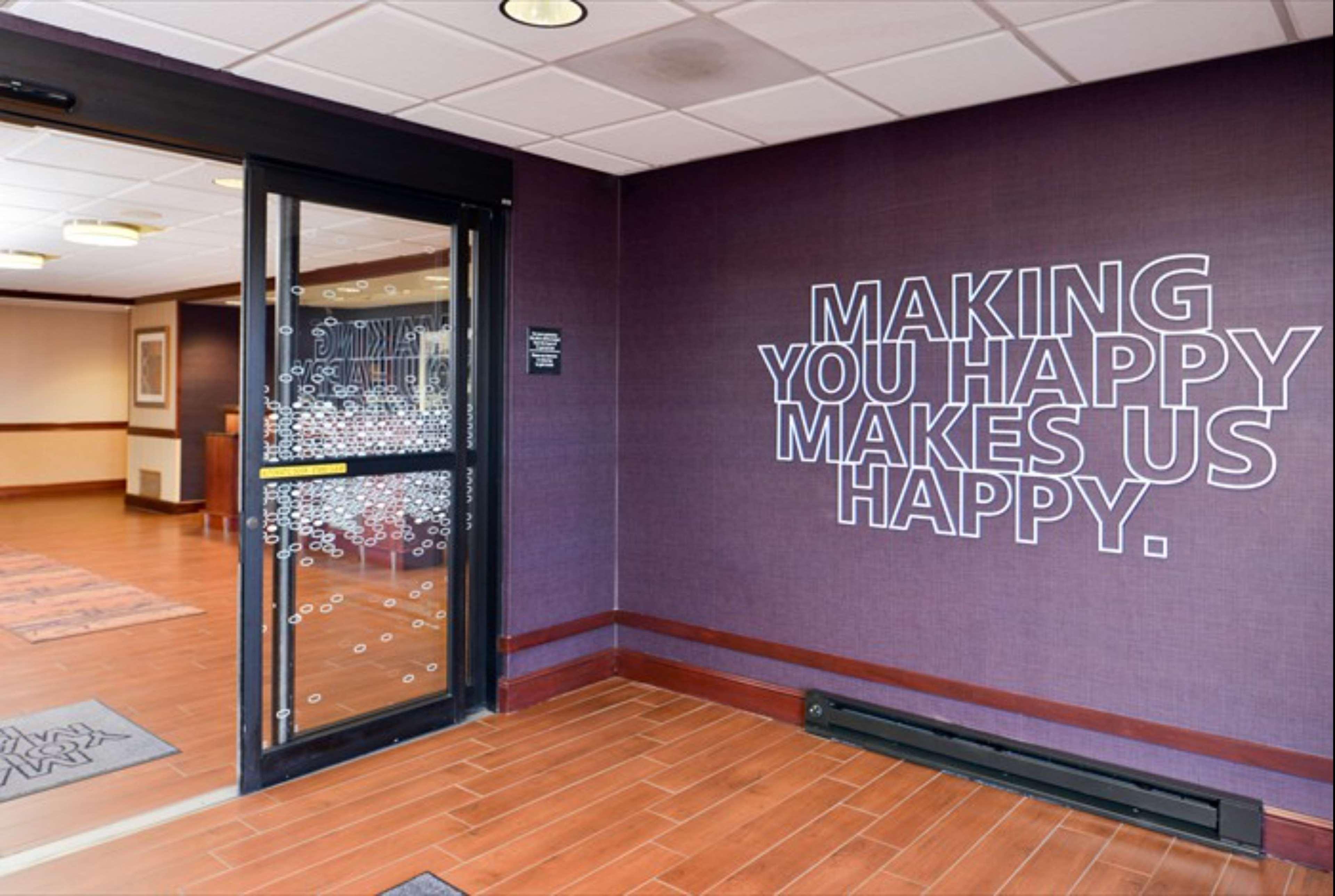 Hampton Inn & Suites Richmond Exteriör bild