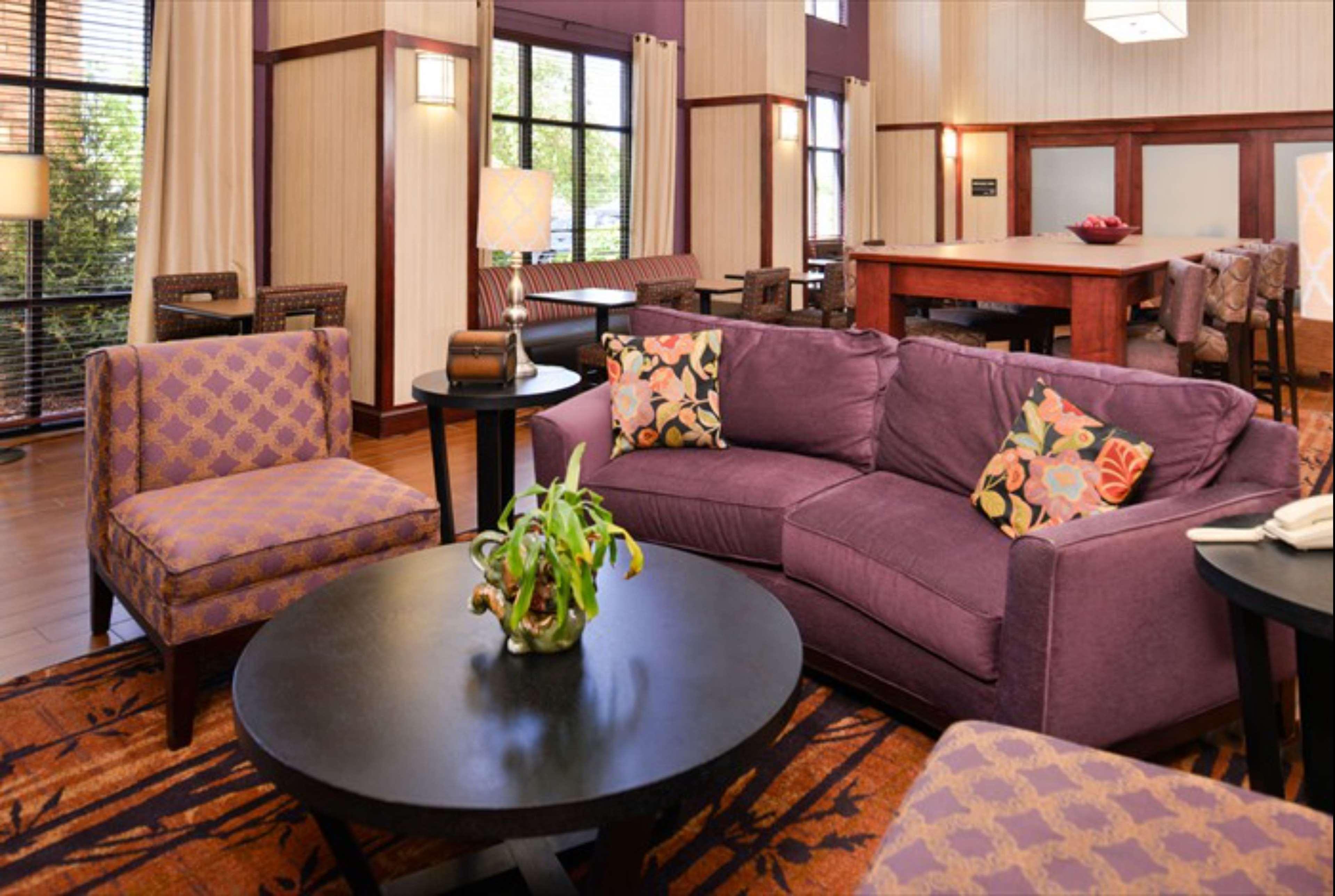 Hampton Inn & Suites Richmond Exteriör bild