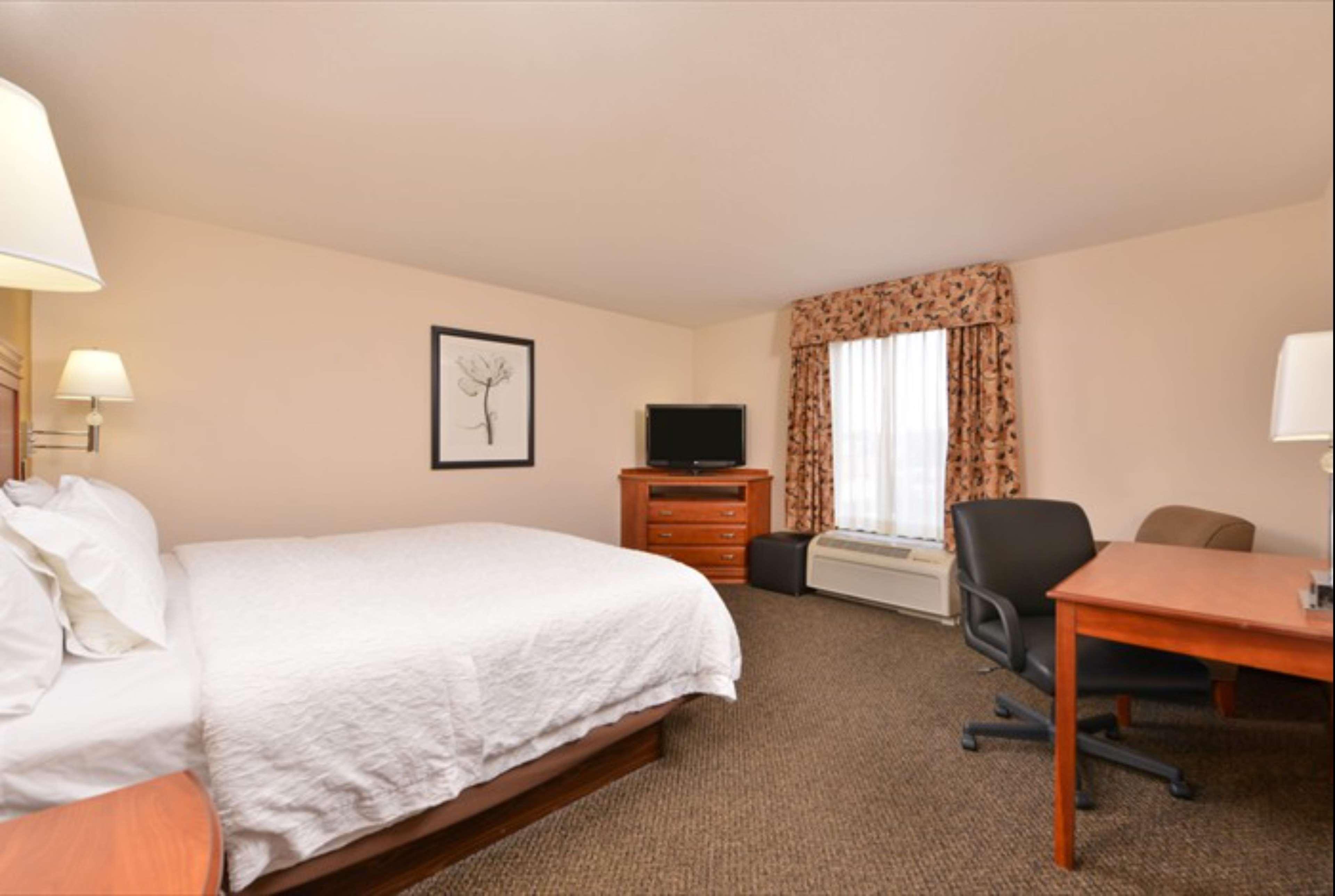 Hampton Inn & Suites Richmond Exteriör bild
