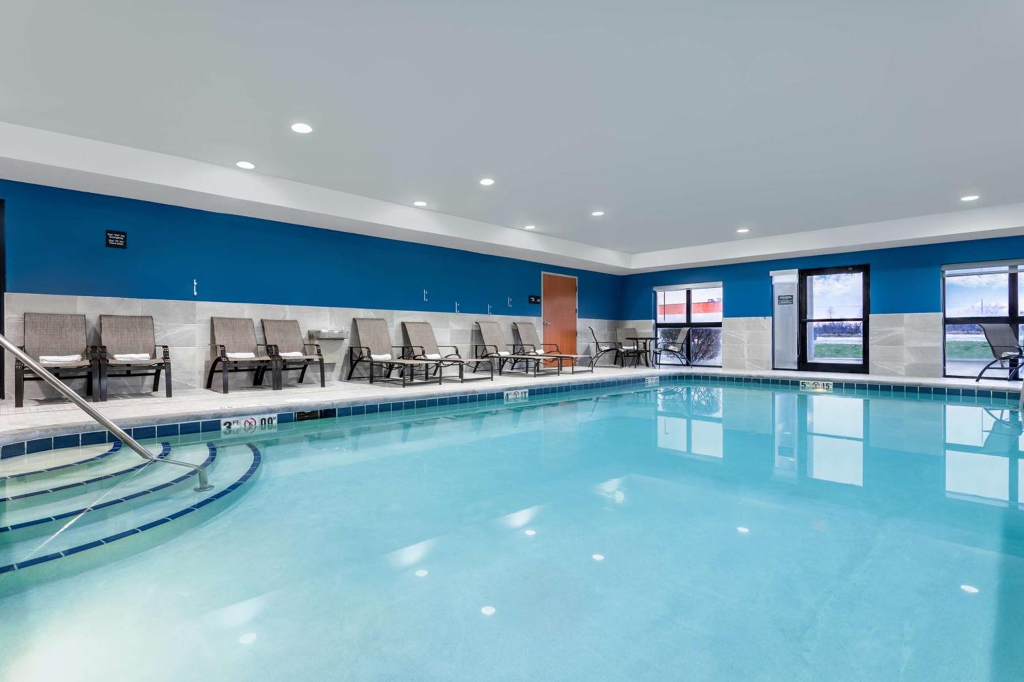 Hampton Inn & Suites Richmond Exteriör bild
