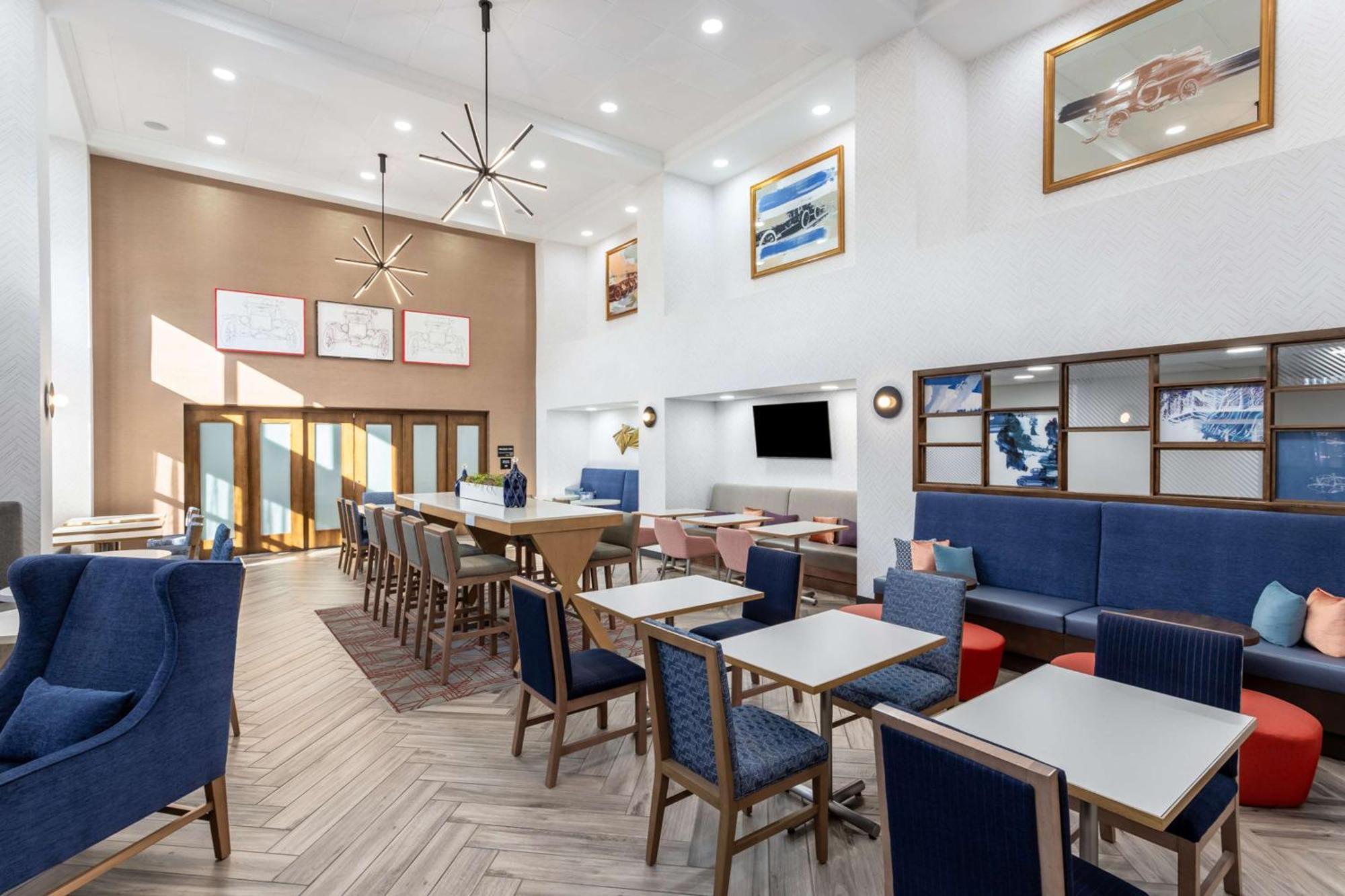 Hampton Inn & Suites Richmond Exteriör bild